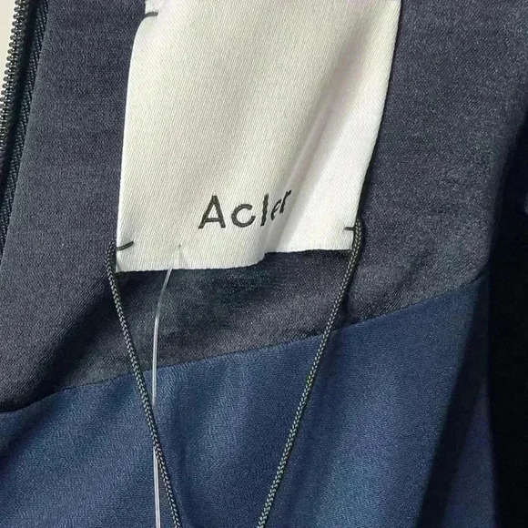 NWT - ACLER Paringa Satin Blouson Balloon Sleeve Size 4 Midnight - Navy Blue - Picture 8 of 15